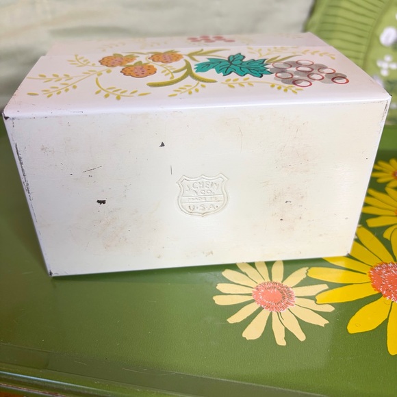 70s Recipe Box - Picture 8 of 9